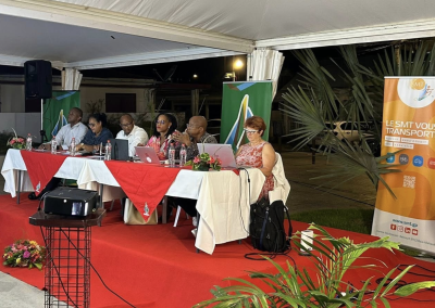 𝗥𝗲𝘁𝗼𝘂𝗿 𝗲𝗻 𝗶𝗺𝗮𝗴𝗲𝘀 𝘀𝘂𝗿 𝗹𝗮 𝗿𝗲́𝘂𝗻𝗶𝗼𝗻 𝗽𝘂𝗯𝗹𝗶𝗾𝘂𝗲 𝗮̀ 𝗣𝗲𝘁𝗶𝘁-𝗕𝗼𝘂𝗿𝗴